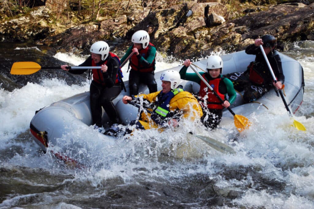 Whitewater rafting river garry, scotland